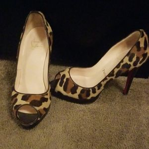 GUC Christian Louboutin Very Prive pony hair pumps